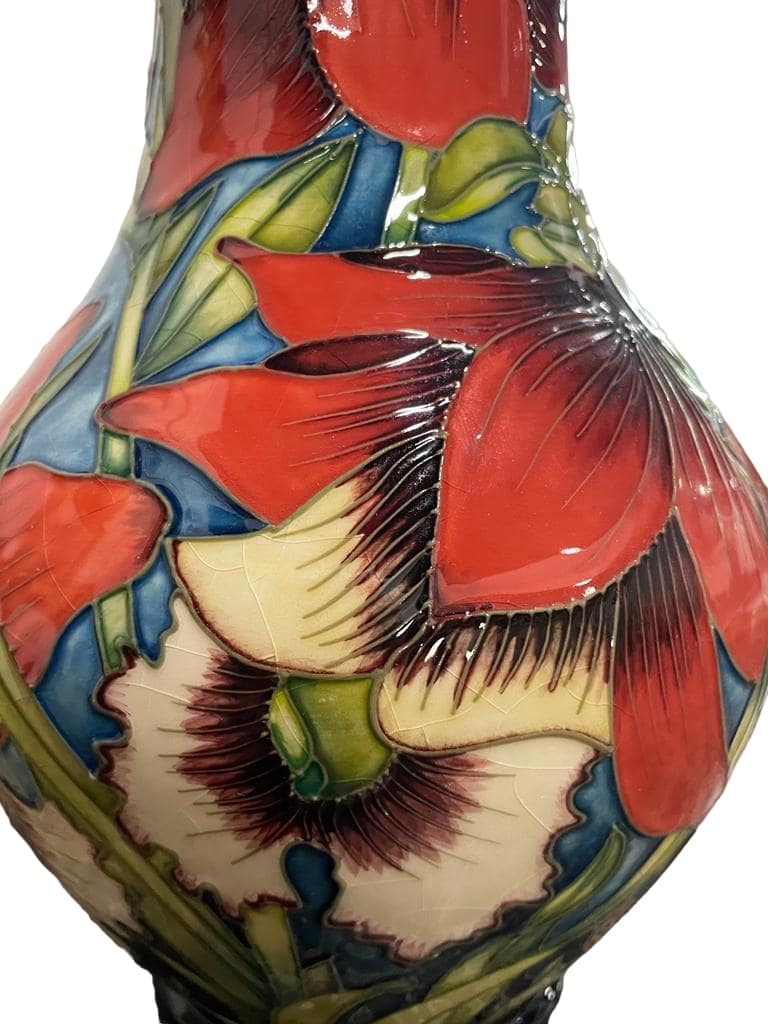 MOORCROFT " Fleur Rouge " VASE designed by Shirley Hayes, 18/50, 2002