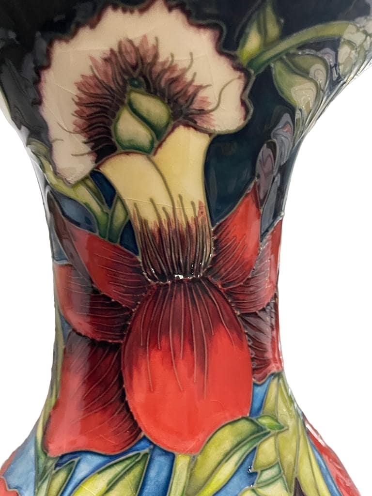 MOORCROFT " Fleur Rouge " VASE designed by Shirley Hayes, 18/50, 2002