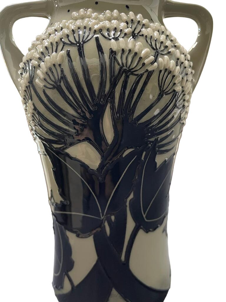 Moorcroft Twin Handled Vase Summer Silhouette Pattern By Vicky Lovatt Shape 375/7